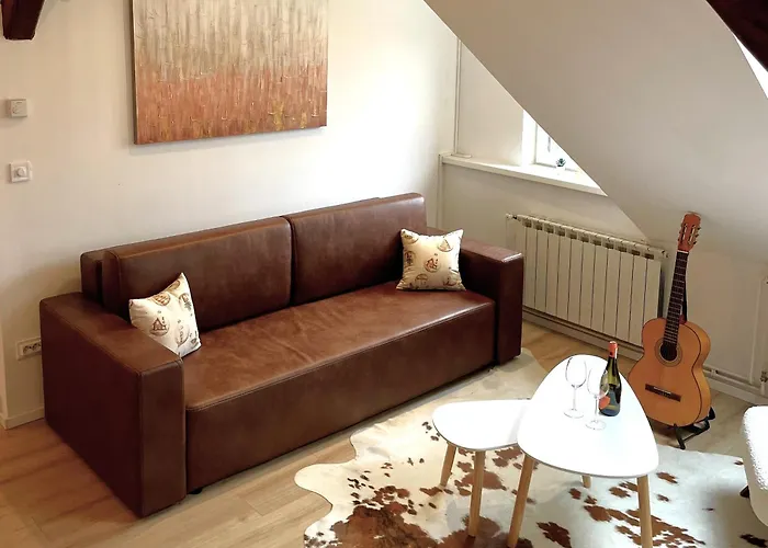 Vida Apartment - Where The City Is Your Backyard